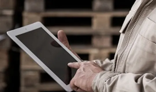 Managing Apple devices in enterprises through EMM