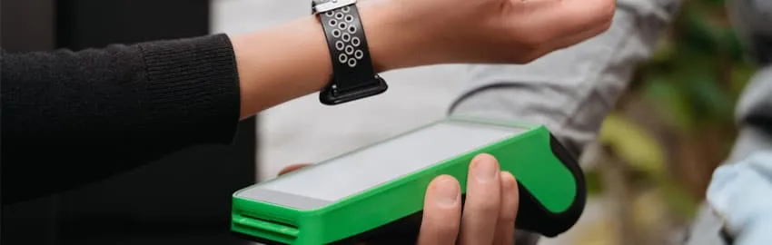 Role of wearables in the retail industry Role of wearables in the retail industry